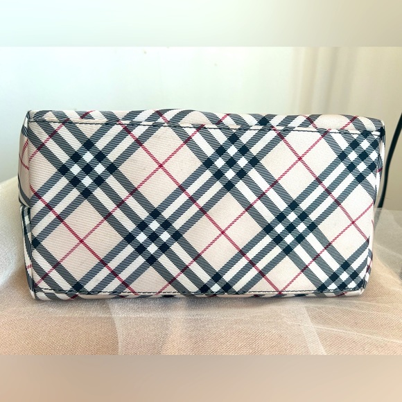 【☆JAPAN☆】Auth Burberry Blue Label Beige Nova Check Top Handle Handbag - Picture 4 of 15